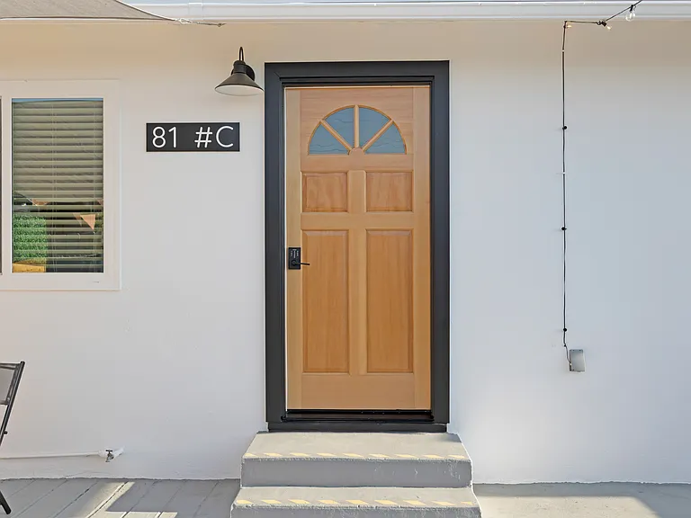 81 Oaklawn Ave #C — Photo 9