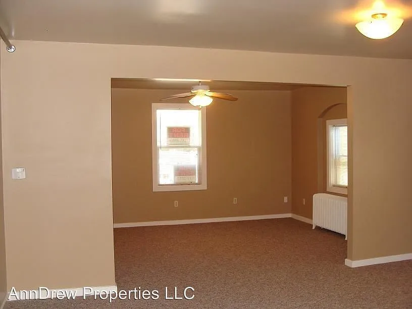 1640 Leonard St NW #B photo 1