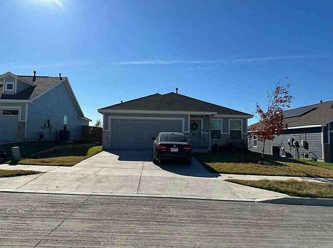 1st image of 2633 Starwater Dr