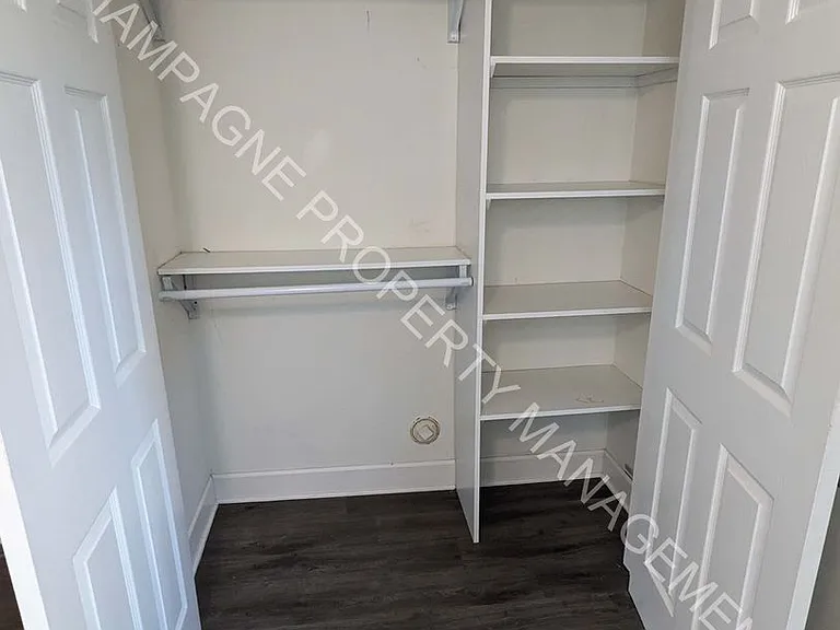 920 Ward Pkwy — Photo 5