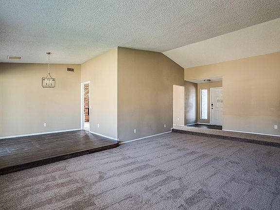 4th image of 10124 W Meadowbrook Ave
