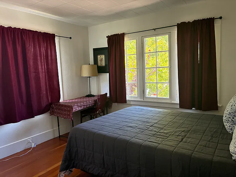 381 Broad St — Photo 9