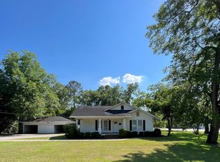 34 E Jarman St, Hazlehurst, GA 31539