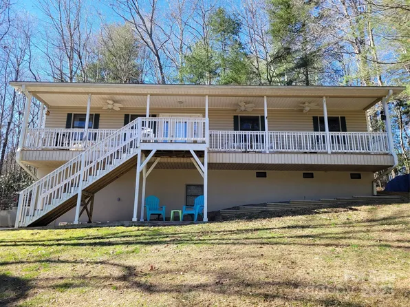 288 Lake Rugby Dr, Hendersonville, NC 28791