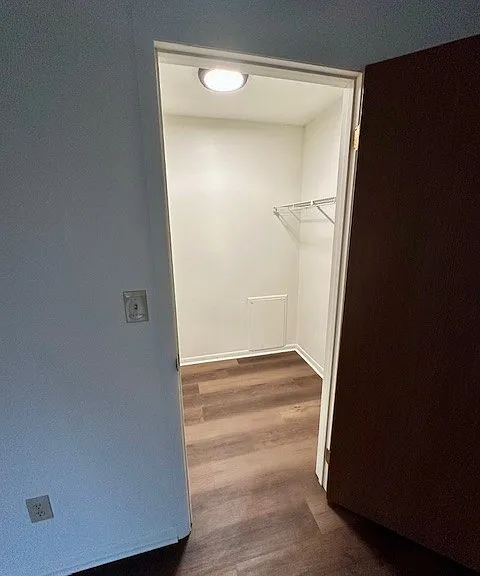 Walk in closet