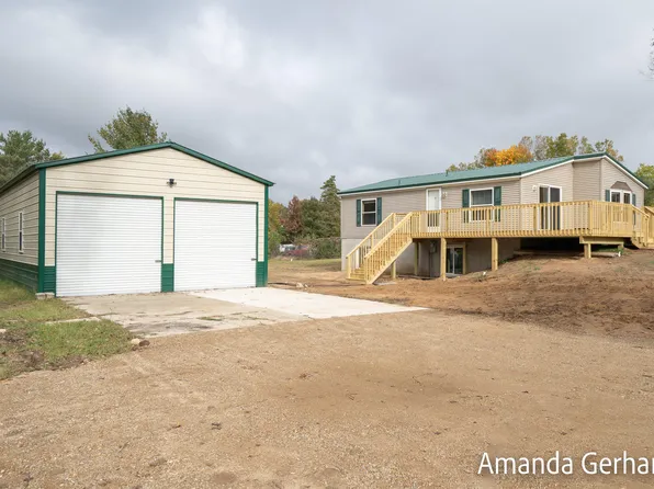 1635 175th Ave, Morley, MI 49336