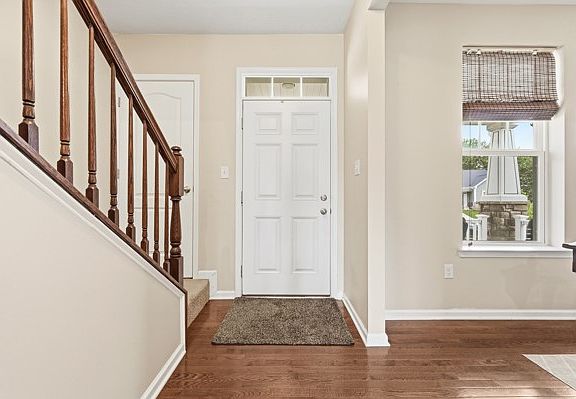 4th image of 220 Wyncrest Dr