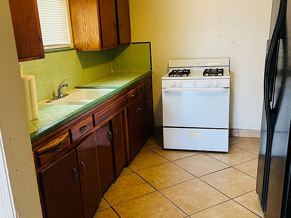 3rd image of 2477 N Alvernon Way #2477