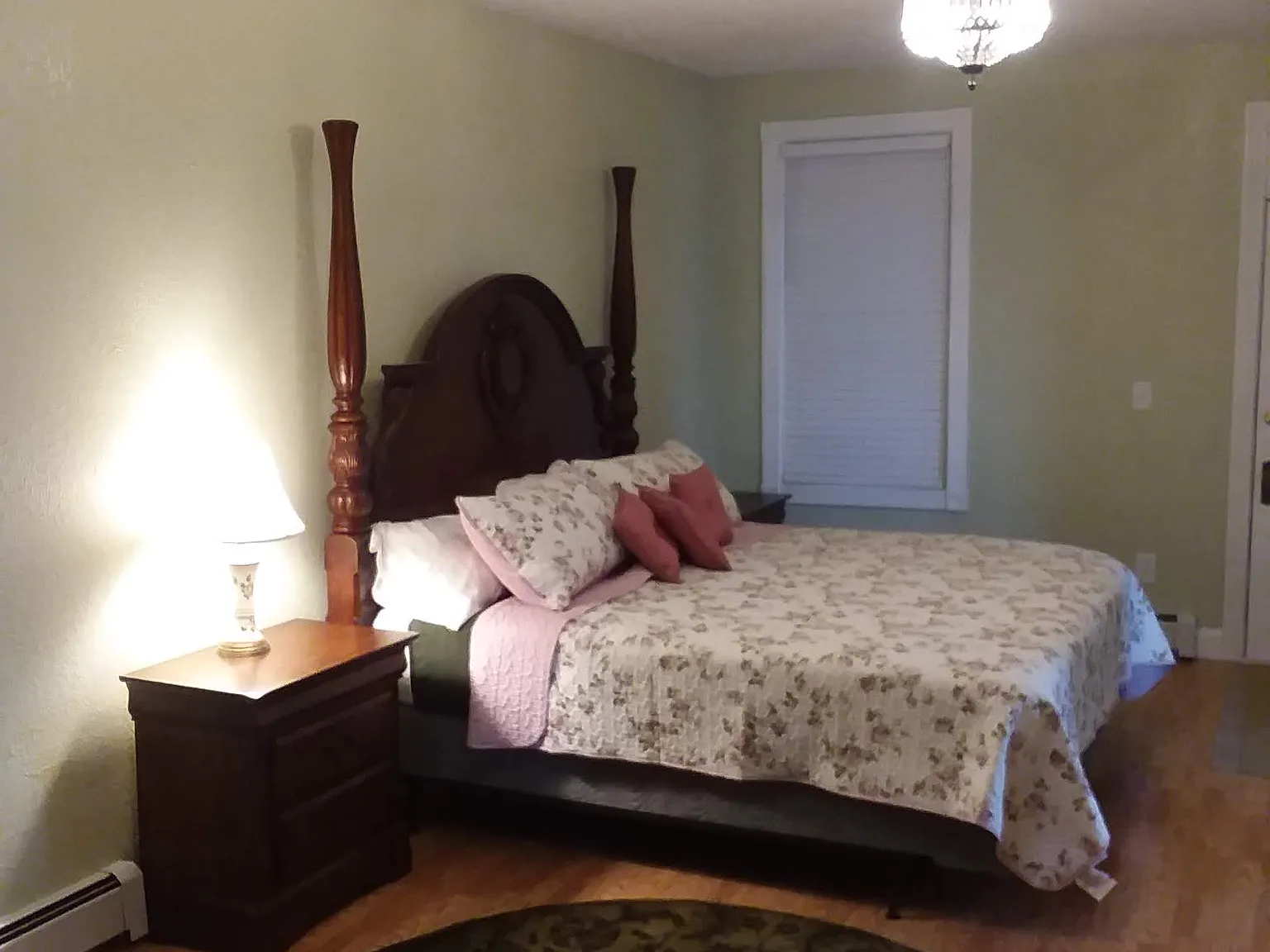 1 bed, 1100 sqft, $1,000 — Photo 2