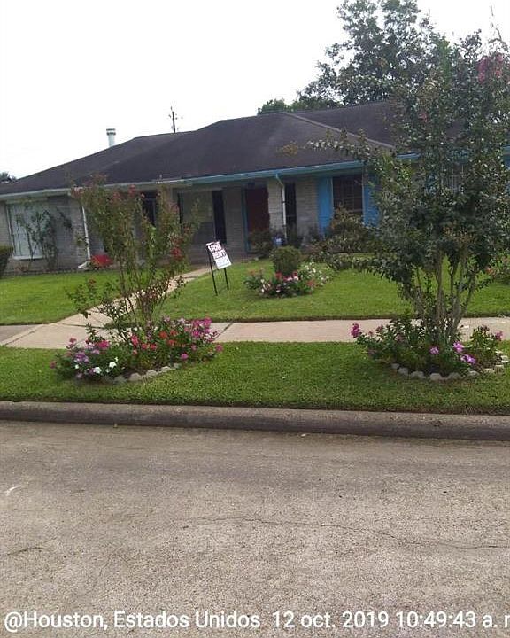 1st image of 9519 Bollingbrook Dr