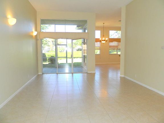 5th image of 7543 Monticello Way