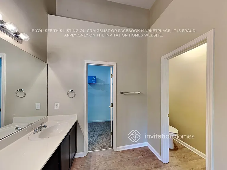 467 Greyhawk Way — Photo 12