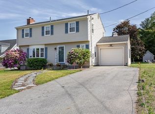 583 Whetstone Hill Rd, Somerset, MA 02726