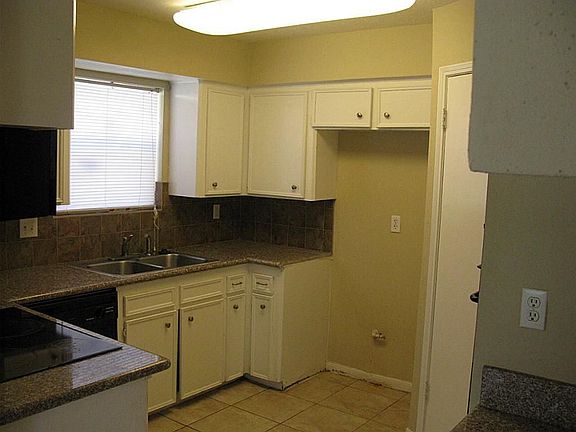 4th image of 4319 Jura Dr