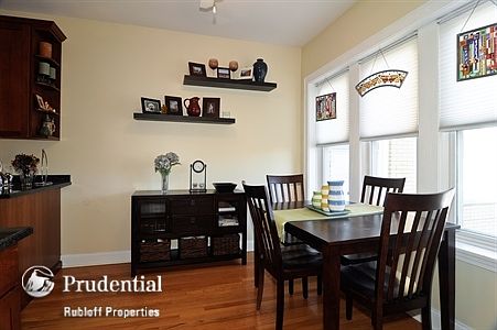4th image of 4810 N Paulina St