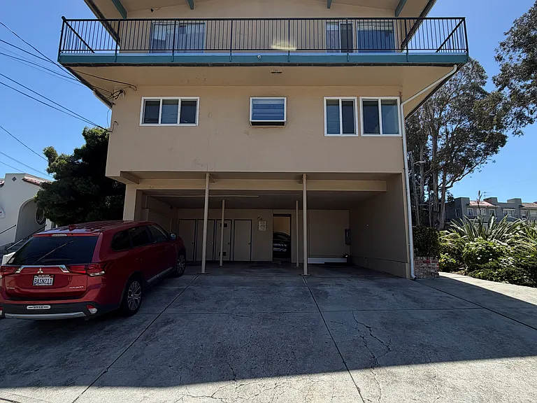836 El Camino Real #3 — Photo 13