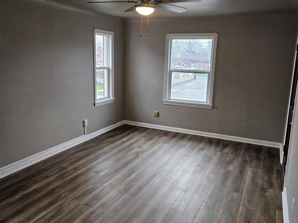 1st image of 3678 W 117th St #Up