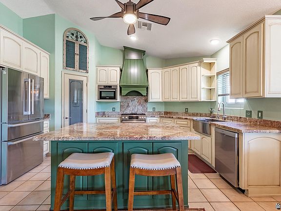 5th image of 13569 S Avenue 14 E
