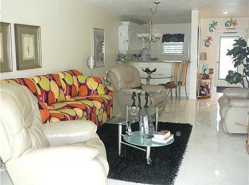 4th image of 1550 NE Ocean Blvd