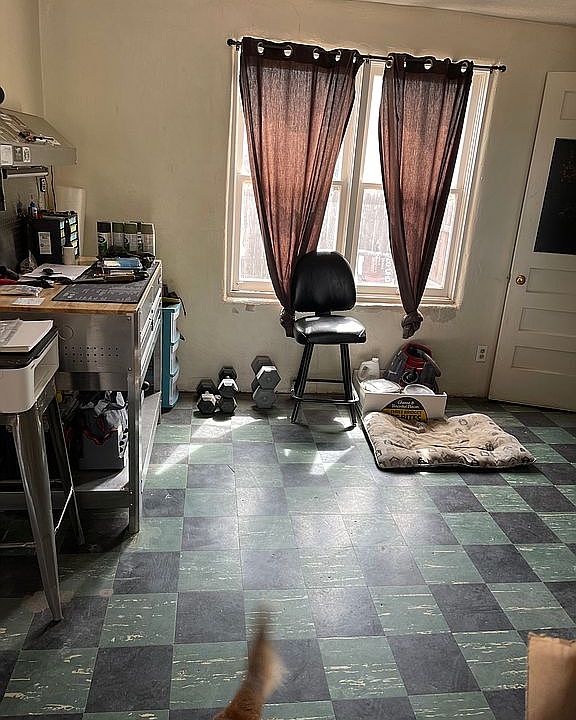 1st image of 807 Bellamah Ave NW