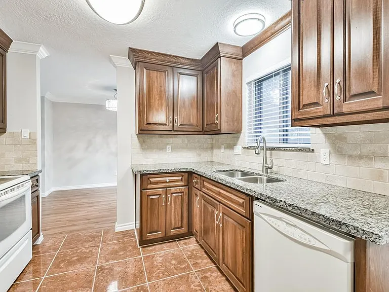 10327 Brickyard Ct — Photo 10