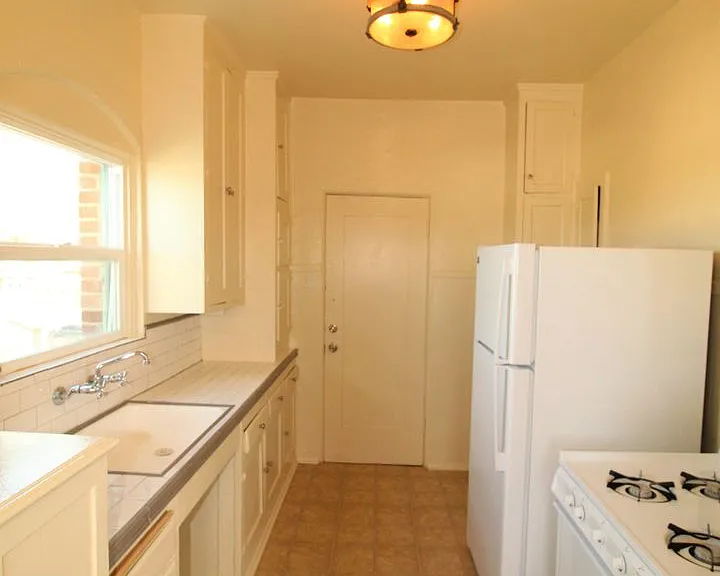 2110thom — Photo 20