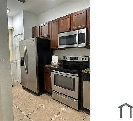 2 bed, 1120 sqft, $2,600 — Photo 3