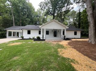 315 Creek Rd W, Greenwood, SC 29646