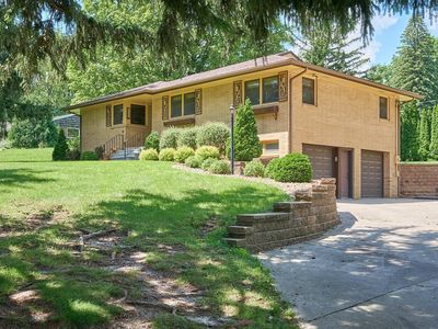 2565 Oak Hills Dr SW, Rochester, MN, 55902