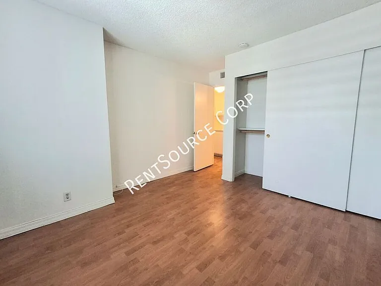 20345 Rue Crevier #507 — Photo 14