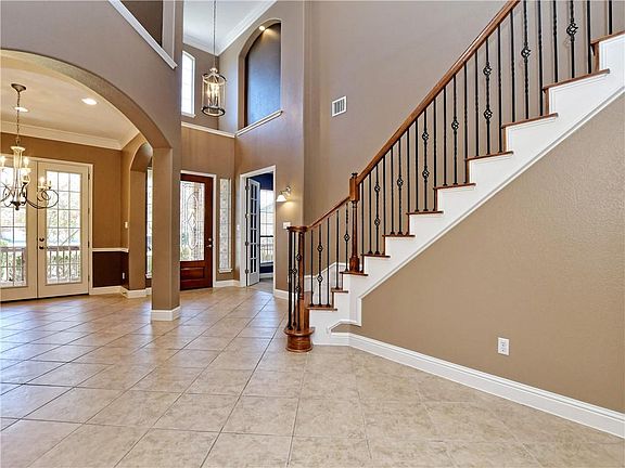 2nd image of 2713 Gholson Dr