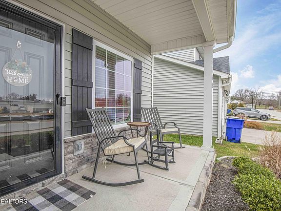 3rd image of 6765 Padgett Hill Ln