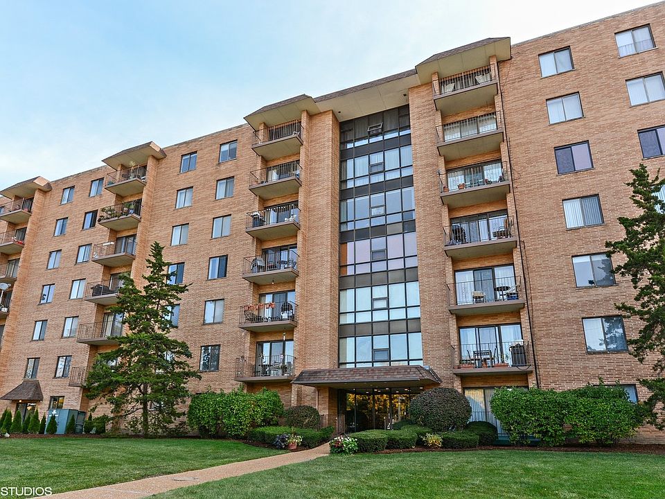 1st image of 1727 W Crystal Ln Unit 211
