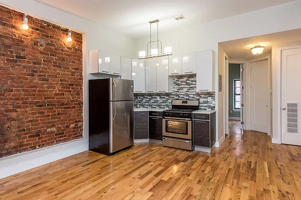 Rented by Nooklyn NYC LLC | media 35