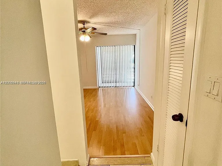 2320 S Cypress Bend Dr #204 — Photo 16