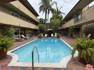 970 Palm Ave APT 216, West Hollywood, CA 90069