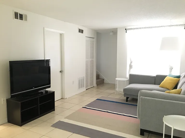 3355 Central Ave — Photo 7