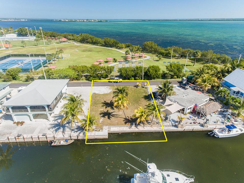 1st image of 31126 Atlantis Dr