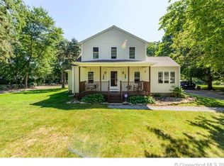 52 Long Hill Rd, Clinton, CT 06413