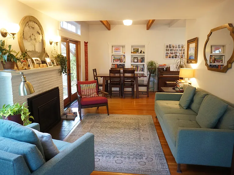 816 N Anderson St — Photo 4