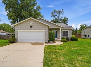303 Mumford Dr, Troy, OH 45373