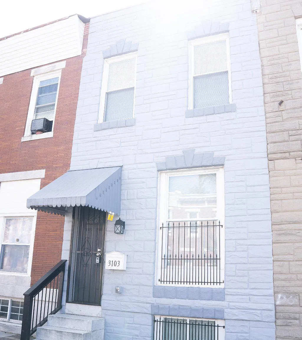 3 bed, 1.0 bath, 1200 sqft, $1,600 — Photo 2