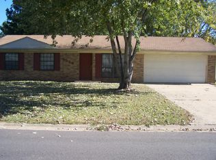 1325 S Tampa Ave, Russellville, AR 72802