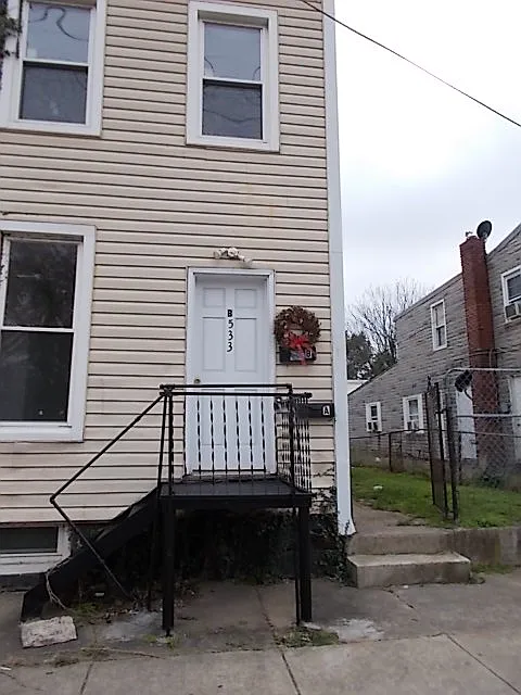 533 E Patapsco Ave