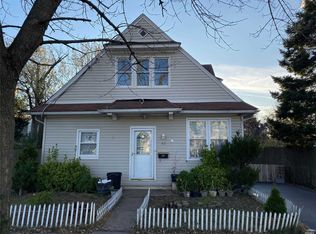 50 Harrison Ave, Hicksville, NY 11801