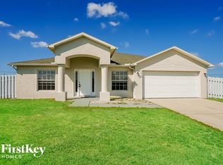 1914 NE 17th Ave, Cape Coral, FL 33909