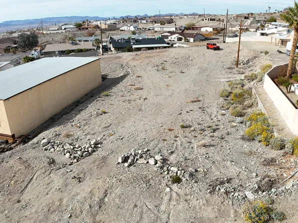 310 Hound Dr, Lake Havasu City, AZ 86404
