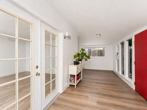 3rd image of 3632 Marshall Ave