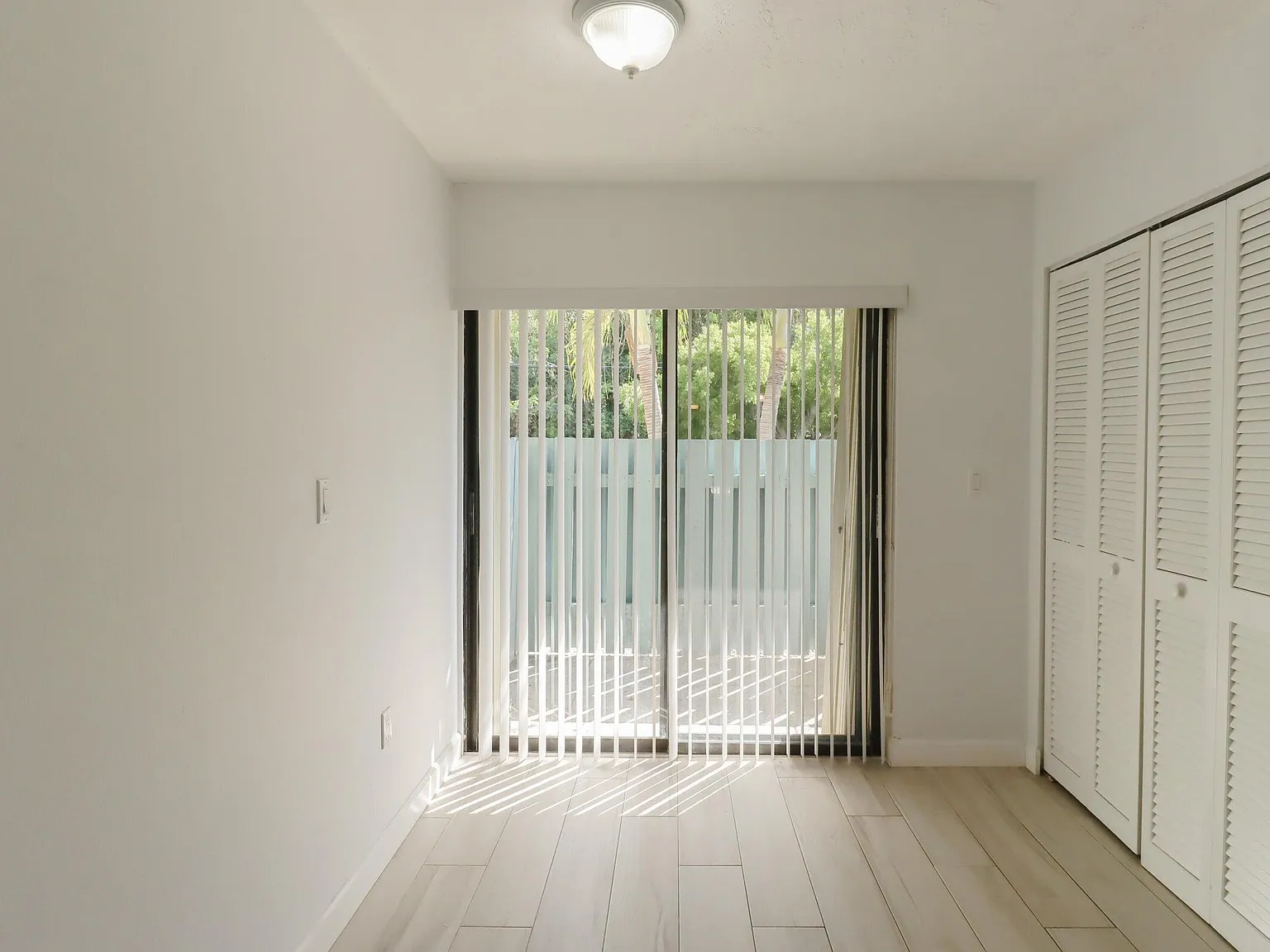 2 bed, 2.0 bath, 1349 sqft, $3,200 — Photo 4