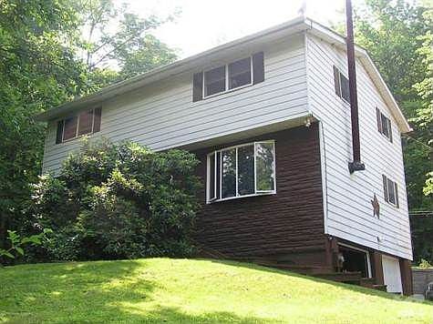 25 Beech St Harveys Lake 13 2686